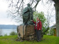 King Bele statue and Bill