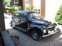 Volvo limo at the Botanical Gardens.  they use this for weddings