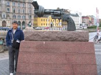 Francisco and non-violent statue